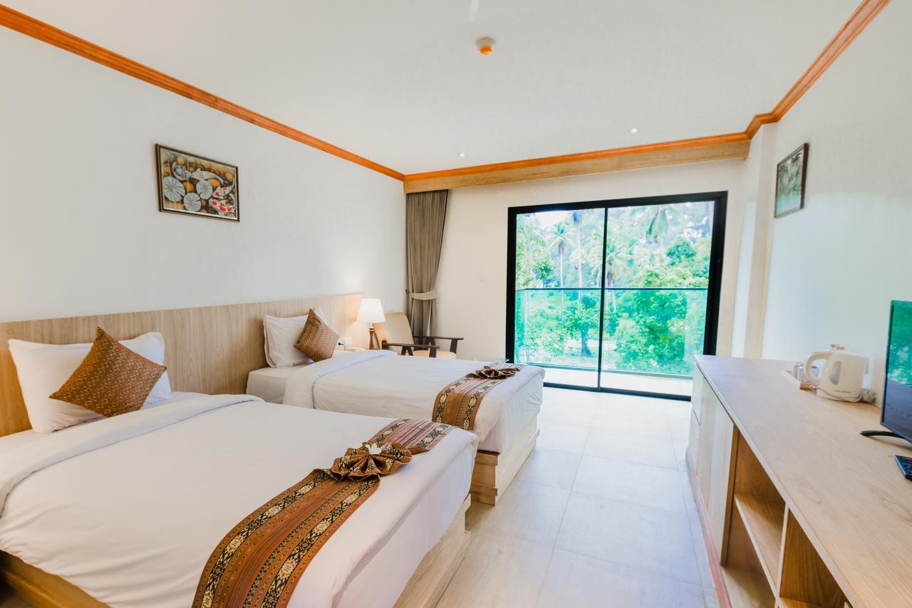 Airport Beach Hotel Phuket - Sha Extra Plus Nai Yang Ngoại thất bức ảnh